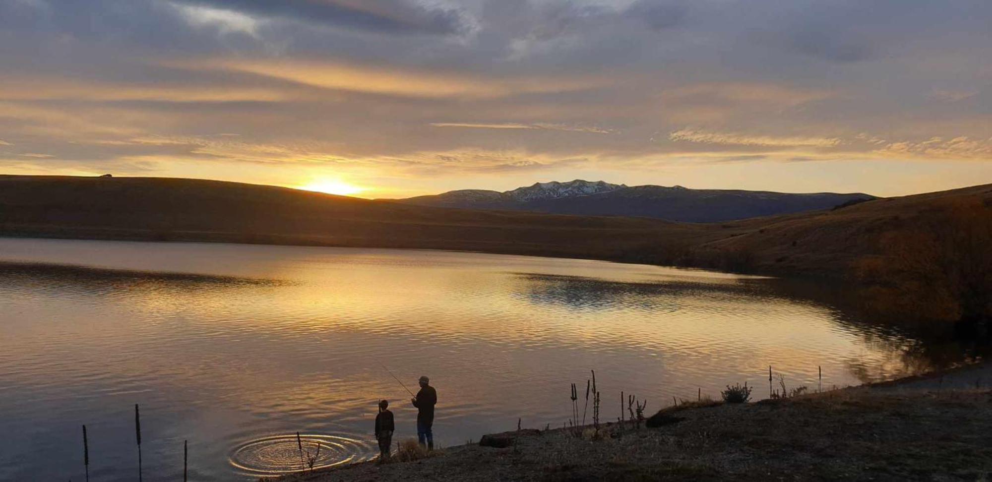 Lake Views At Antler Lodge Lake Tekapo Exterior photo
